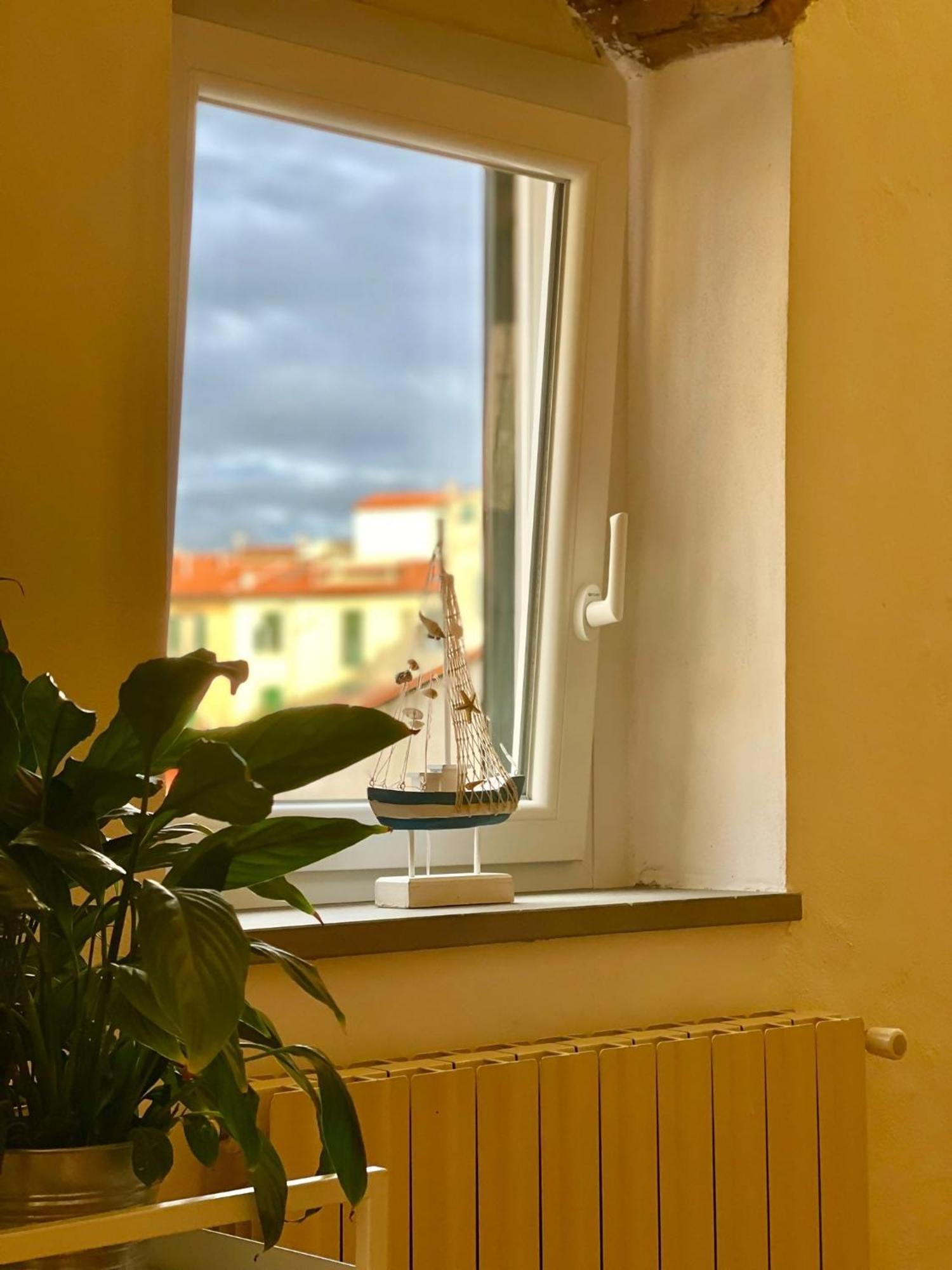 Susannas Lovely New Apartment Livorno Ngoại thất bức ảnh