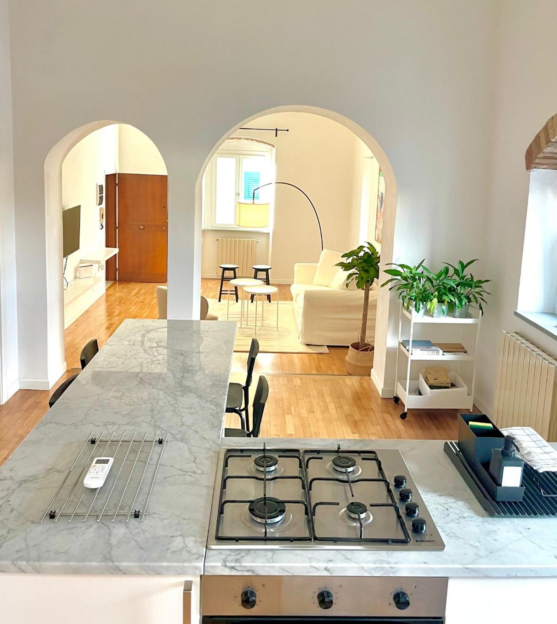 Susannas Lovely New Apartment Livorno Ngoại thất bức ảnh